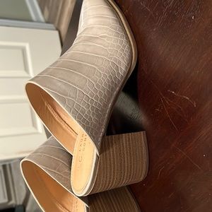LC Lauren Conrad Passe Women's High Heel Mules